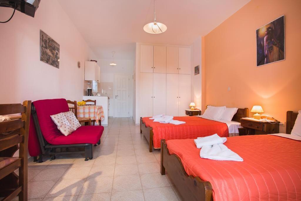 Betty Apartments Дриос Экстерьер фото