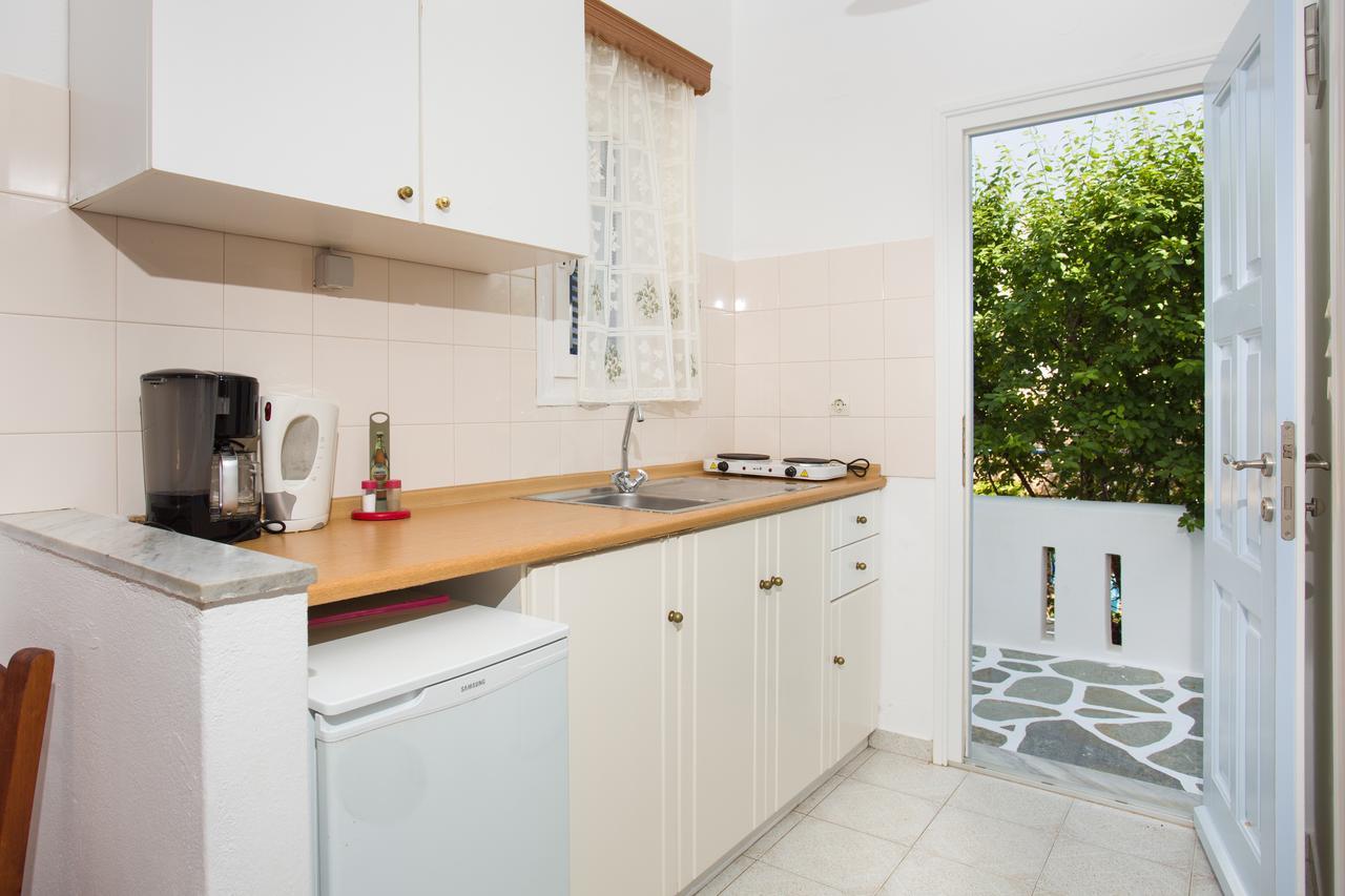 Betty Apartments Дриос Экстерьер фото